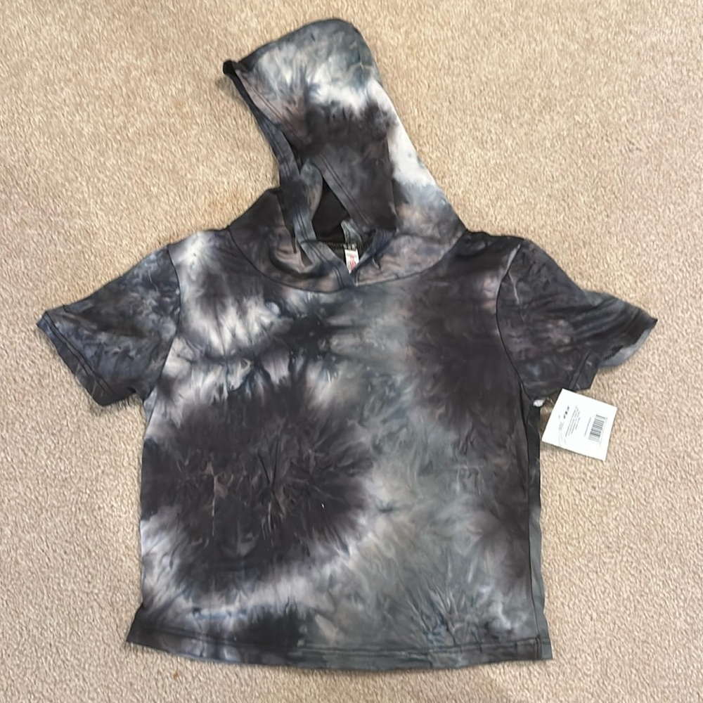 Brand new with tags. Girls Medium. Brand is style 5.